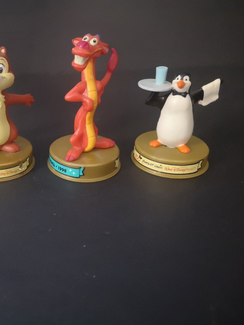 4 - Vintage McDonalds 2002 Happy Meal Toys 2.75" - 3.5" Penguin Dale & Mushu - Picture 2 of 8